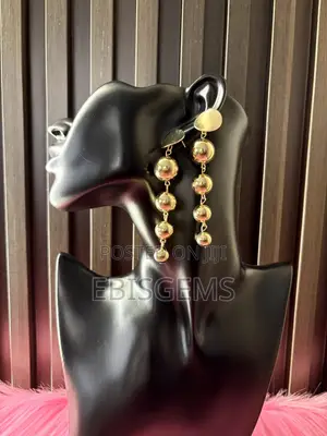 Dangling Earring