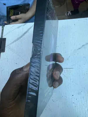 iPhone 17 Screen
