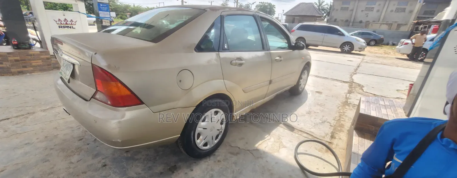 Ford Focus 2006 Gold