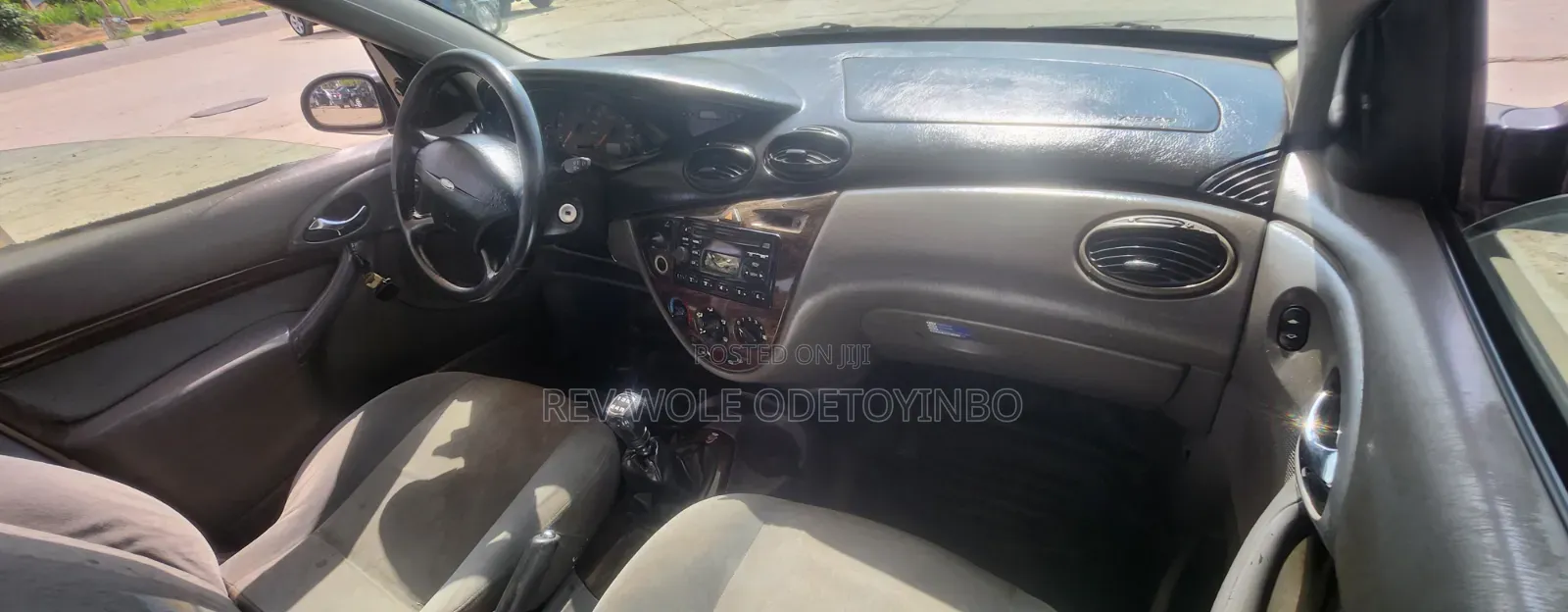 Ford Focus 2006 Gold
