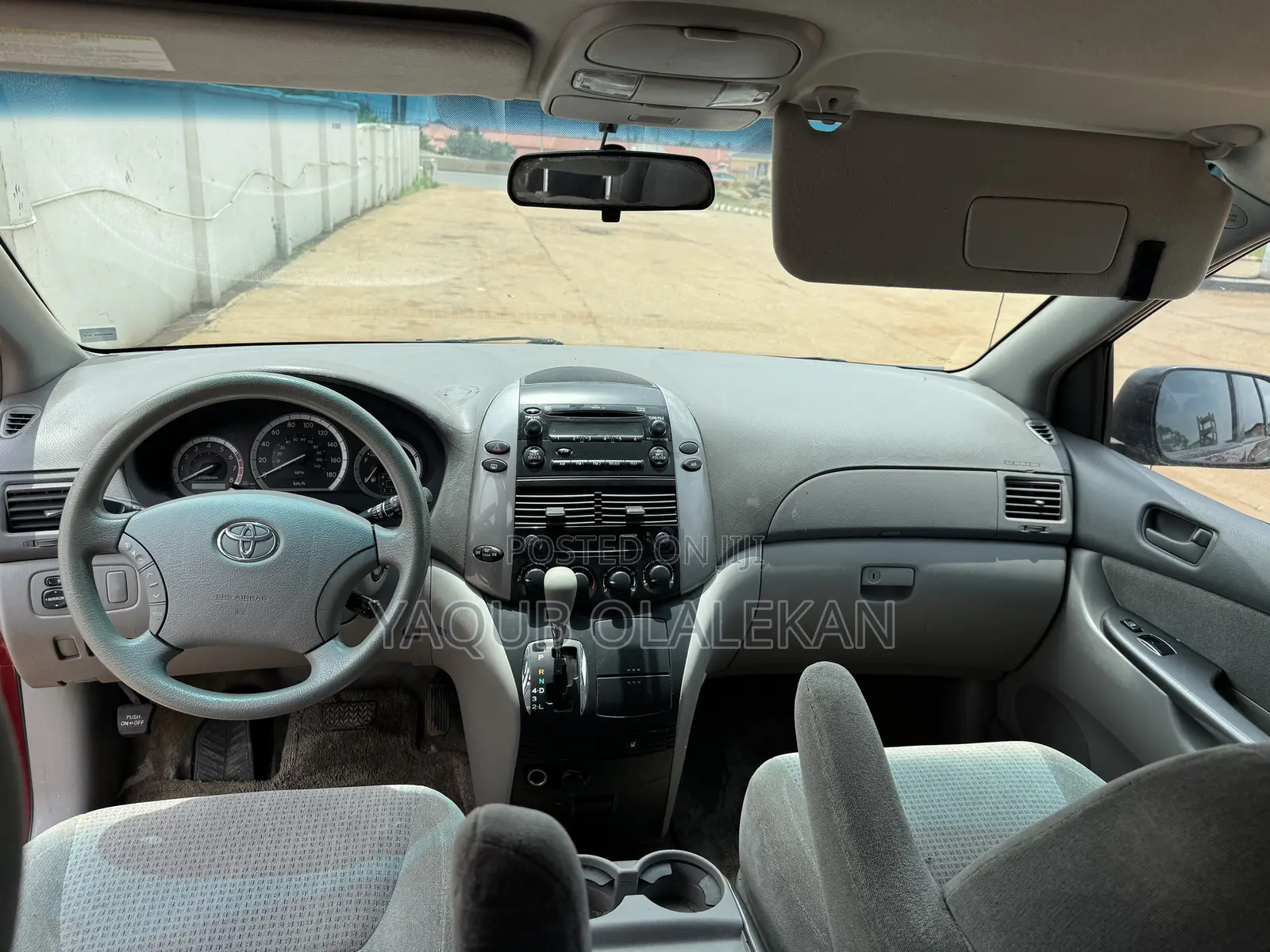 Toyota Sienna 2005 Maroon
