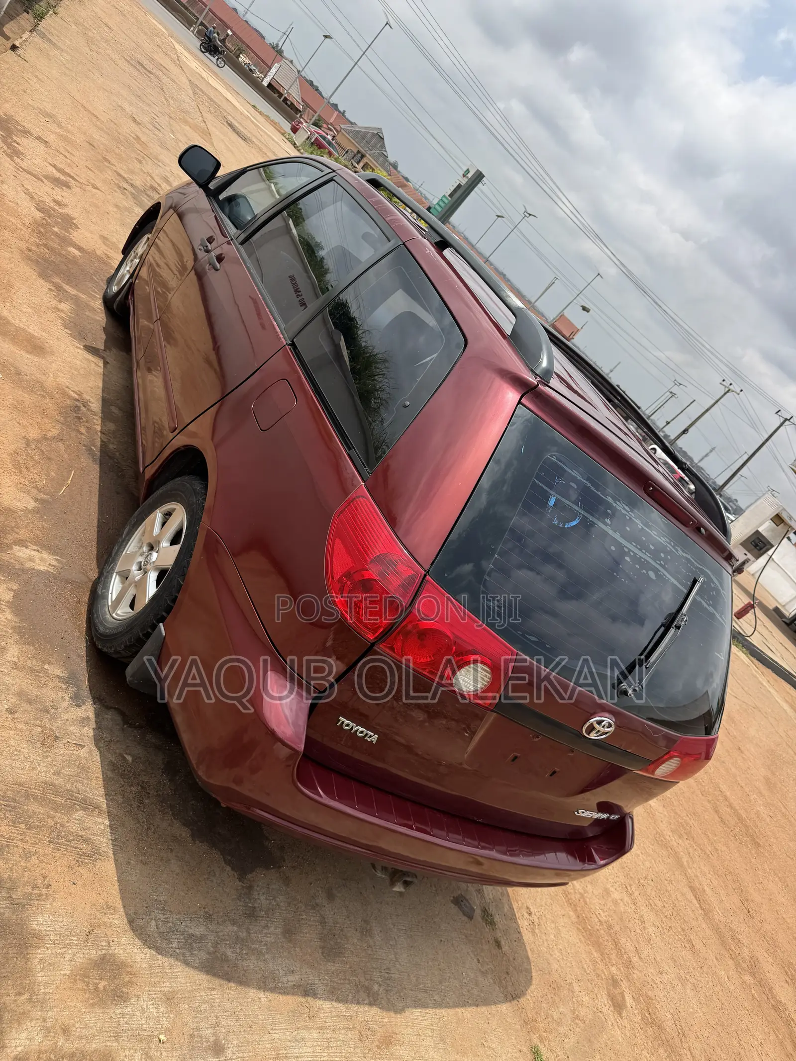 Toyota Sienna 2005 Maroon