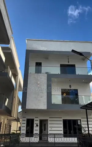 5bdrm Duplex in Mini Estate, Utako for sale
