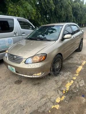 Toyota Corolla 1.4 2004 Gold