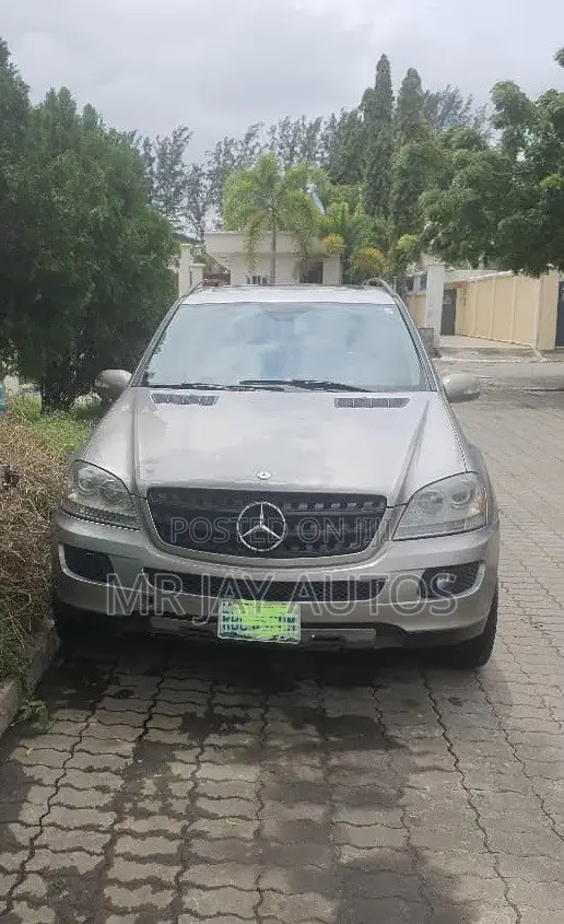 Mercedes-Benz M Class 2006 Gold