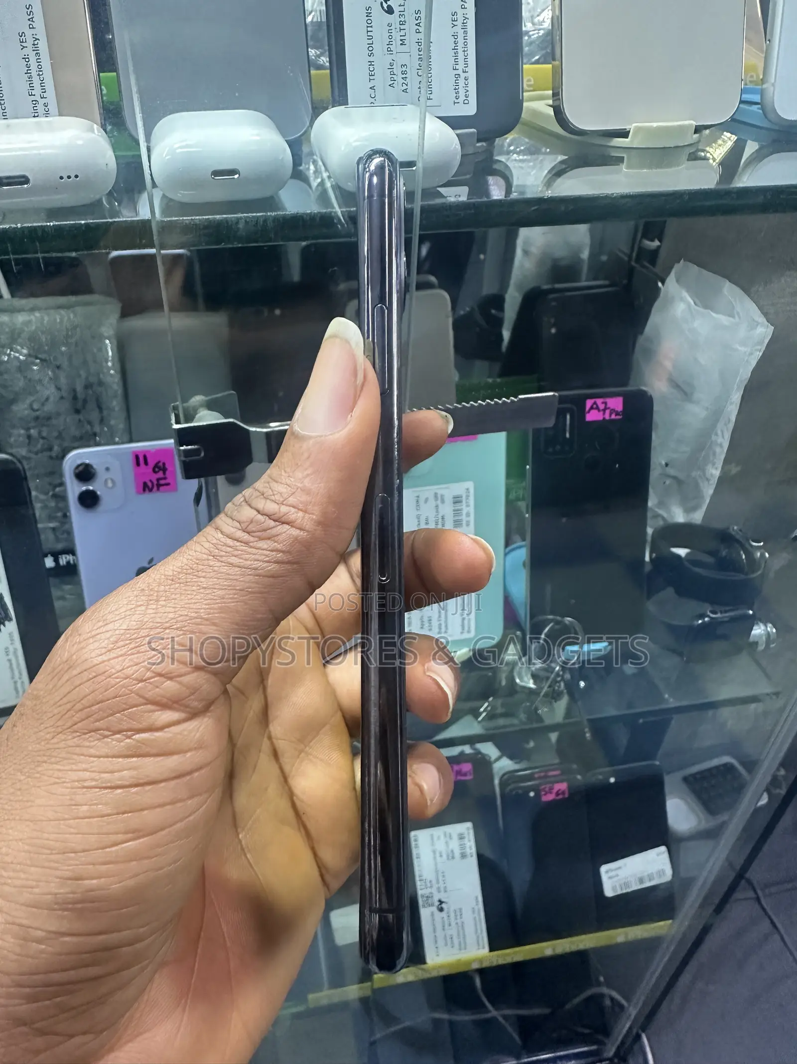 Apple iPhone 11 Pro Max 64 GB Black