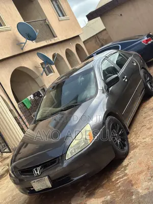 Honda Accord 2005 Gray