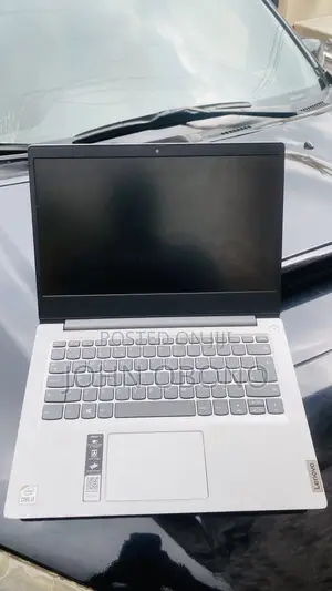 Laptop Lenovo Ideapad 3 4GB Intel Core i3 HDD+SSD 1T