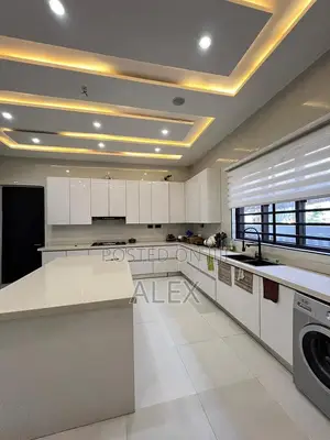 5bdrm Duplex in Ologolo for rent