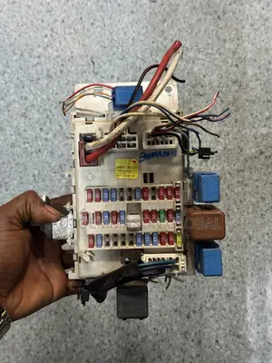 Nissan Almera / Almera Tino Interior Fuse Box & Junction Block