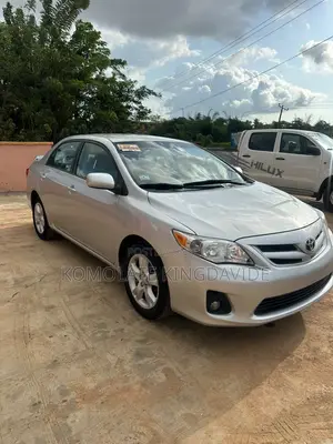 Toyota Corolla LE 4dr Sedan (1.8L 4cyl 4A) 2012 Silver