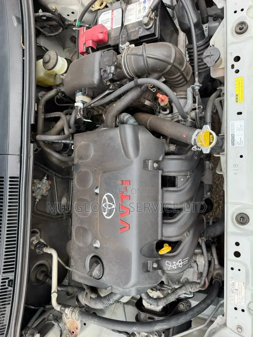 Toyota Vios 2004 Silver