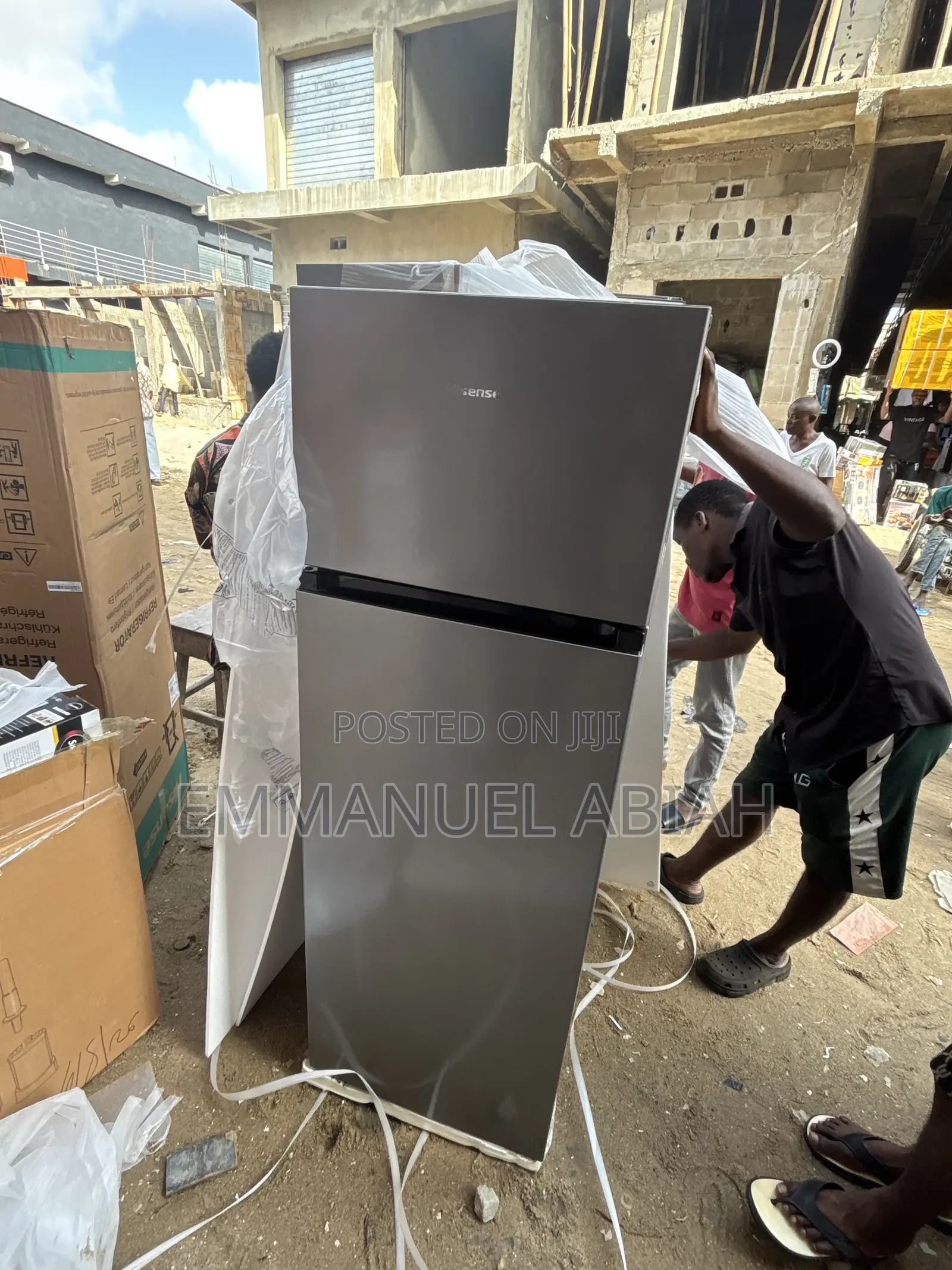 Hisense Fridge 243L