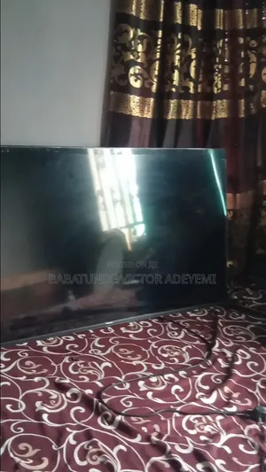 Smart TV Narrow Frame