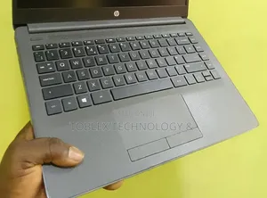 Laptop HP 255 16GB AMD SSD 128GB