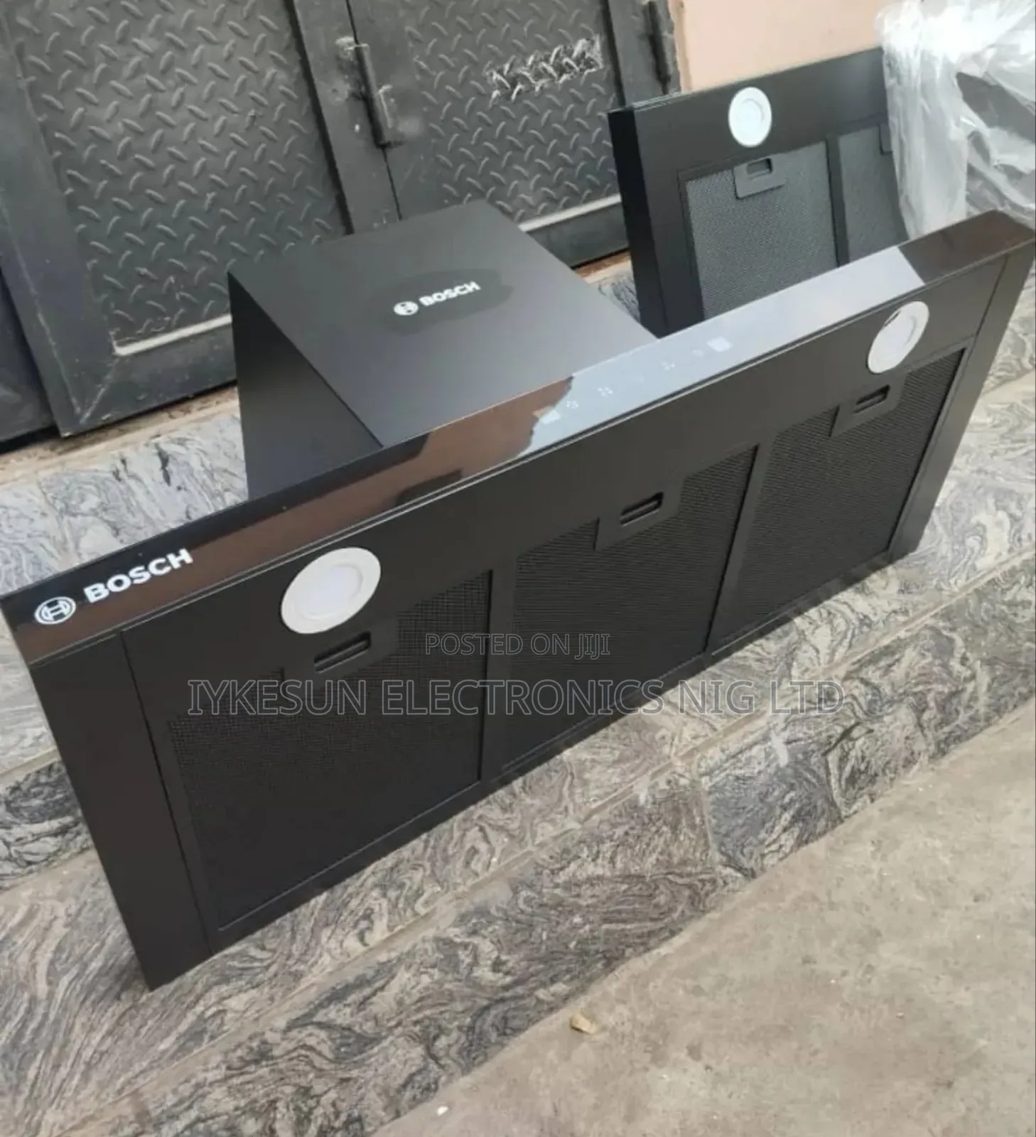 German Design BOSCH T-Shape 90CM Automatic Handwaved Heat Extractor