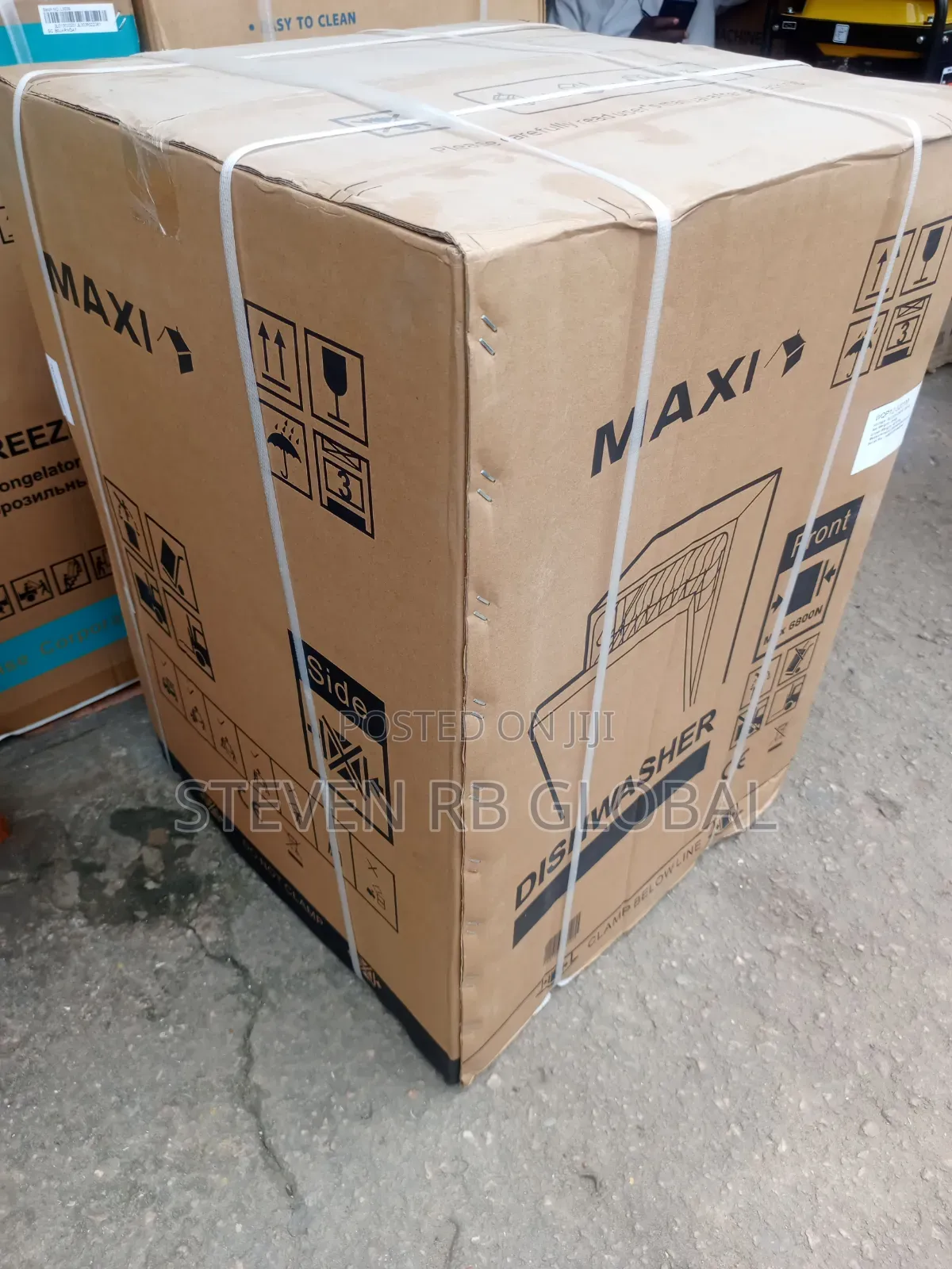 Maxi 12-Place Dishwasher | Maxidw5201m