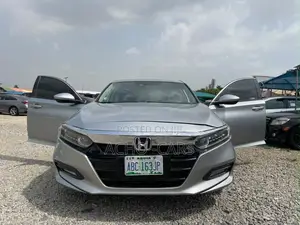 Honda Accord 2019 Silver