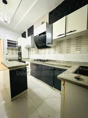 Mini Flat in Ikota for rent