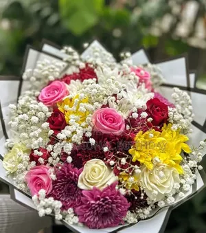 Romantic Roses Flower Bouquet