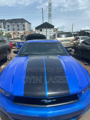 Ford Mustang 2011 Blue