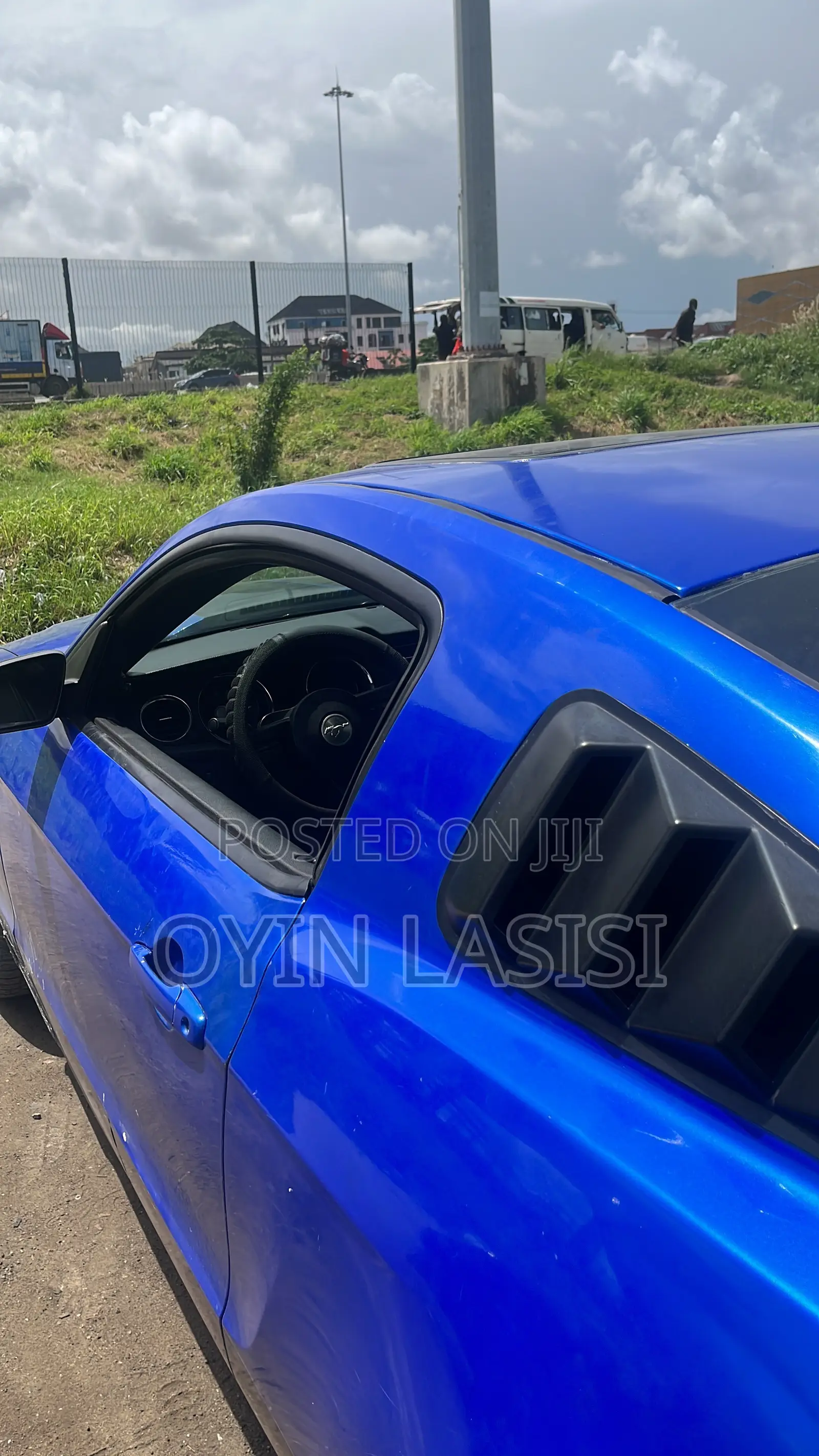 Ford Mustang 2011 Blue