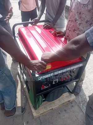 Maxi Generator 3-Phase 21.25kVa | 17kW | With Key & Wheels (E17000KWH)