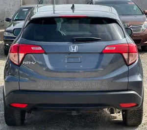 Honda HR-V 4dr SUV (1.5L 4cyl CVT) 2016 Gray