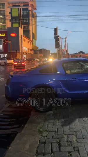 Ford Mustang 2011 Blue