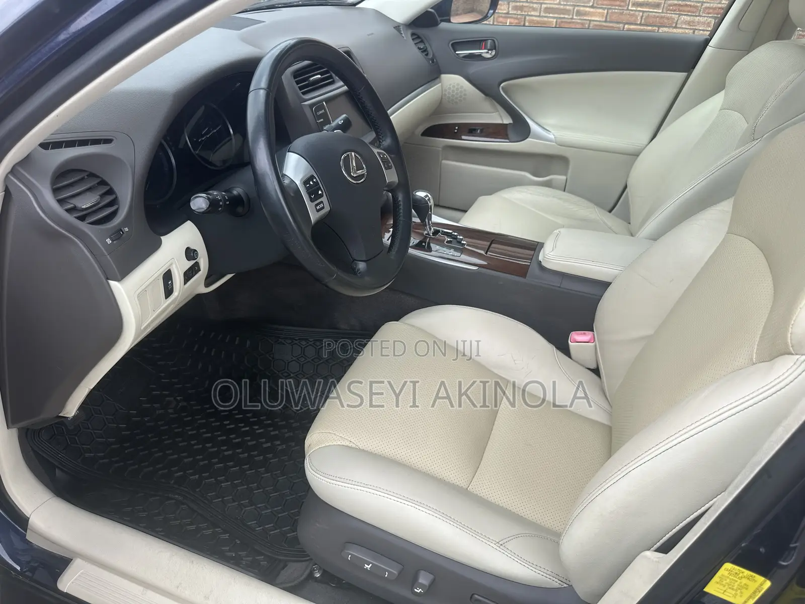 Lexus IS 2012 Blue