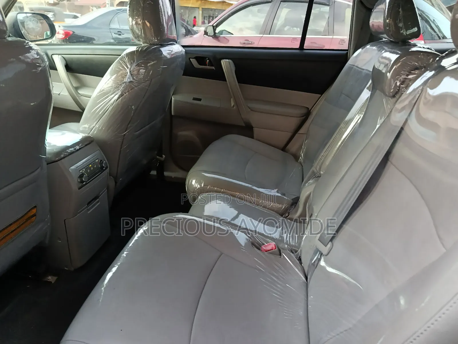 Toyota Highlander SE 2012 Blue