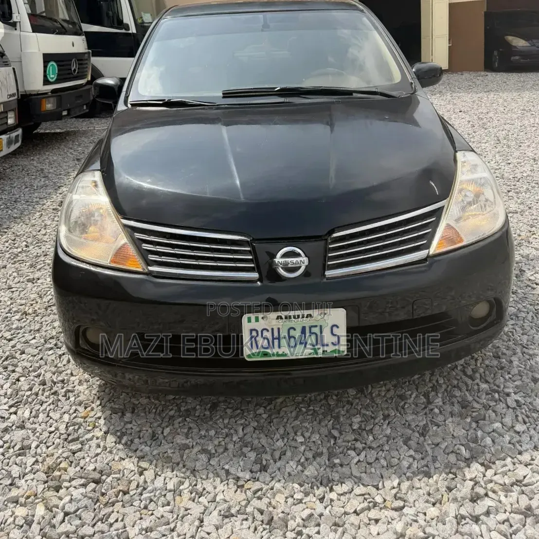 Nissan Tiida 2007 Black
