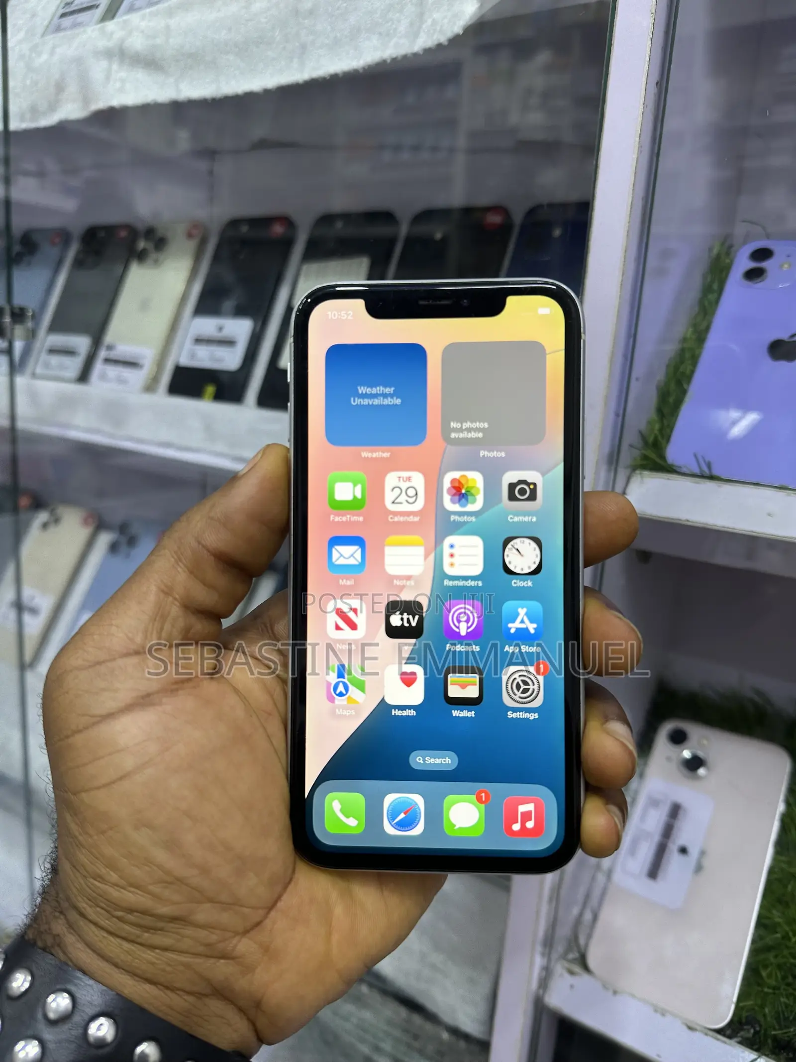 Apple iPhone XR 64 GB White