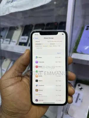 Apple iPhone XR 64 GB White