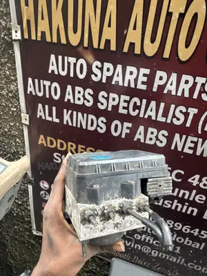 Toyota Corolla 2012–2013 ABS Actuator and Pump Unit