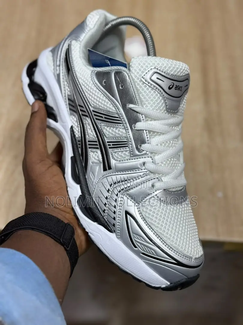Asics Gel Kayano Sneakers