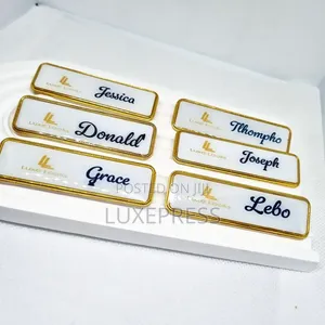 Name Tags | Custom Name Tag Printing