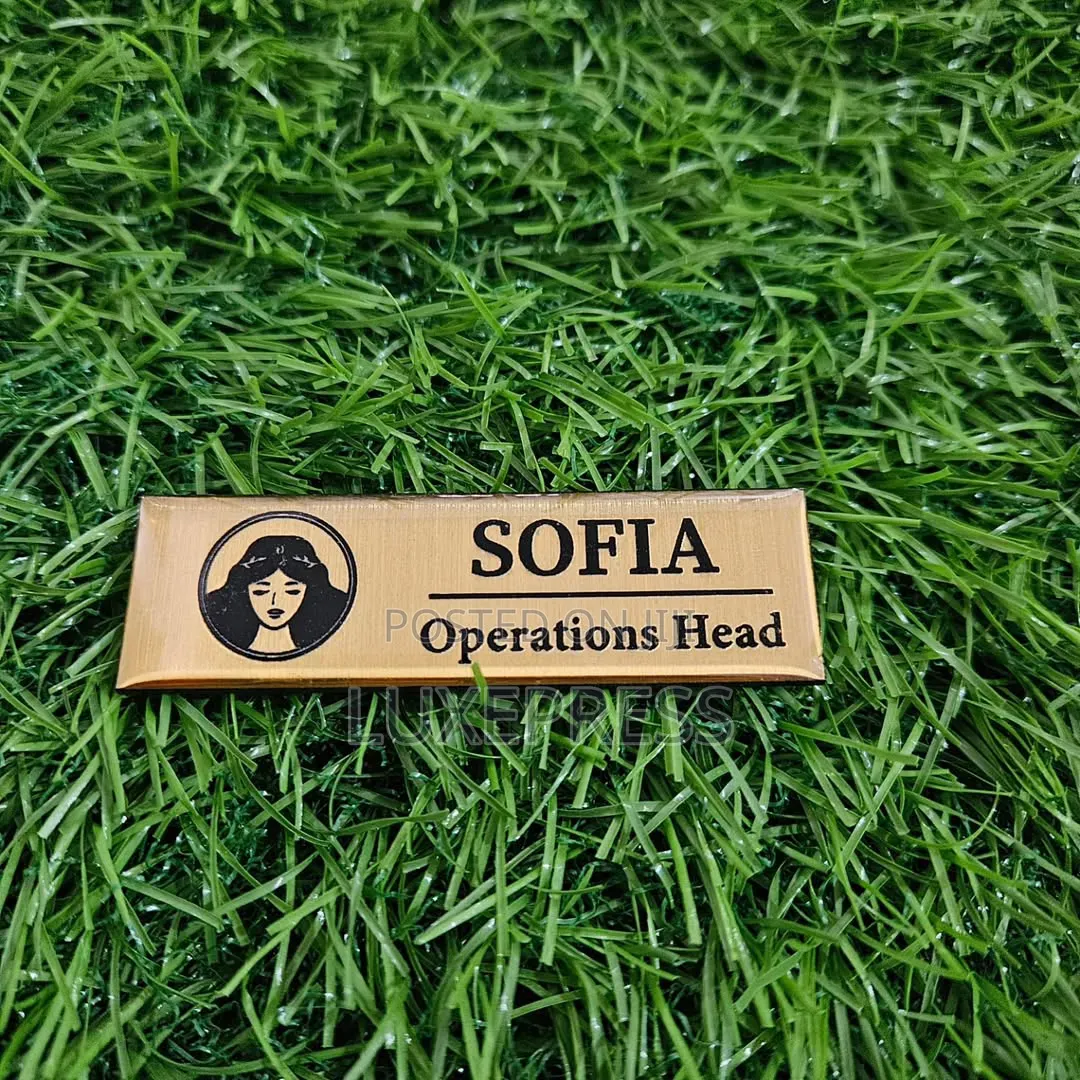 Name Tags | Custom Name Tag Printing