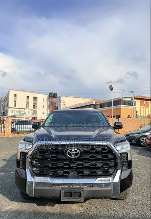 Toyota Tundra 2022 Gray