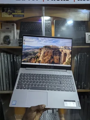 Laptop Lenovo IdeaPad S340 8GB Intel Core i5 SSD 256GB