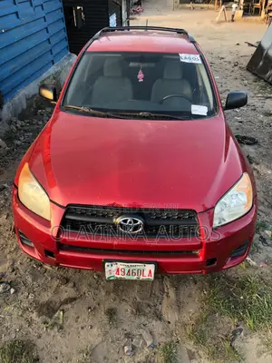 Toyota RAV4 2010 Red