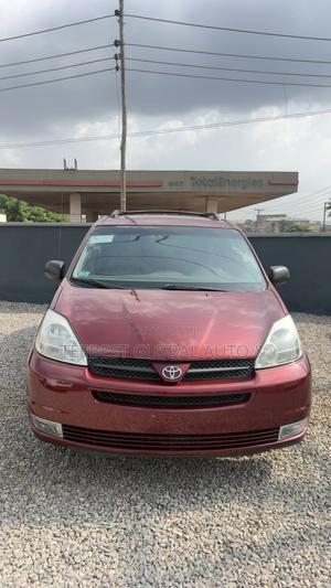 Toyota Sienna LE FWD (3.3L V6 5A) 2004 Burgundy