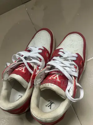 Original Male LV Sneakers