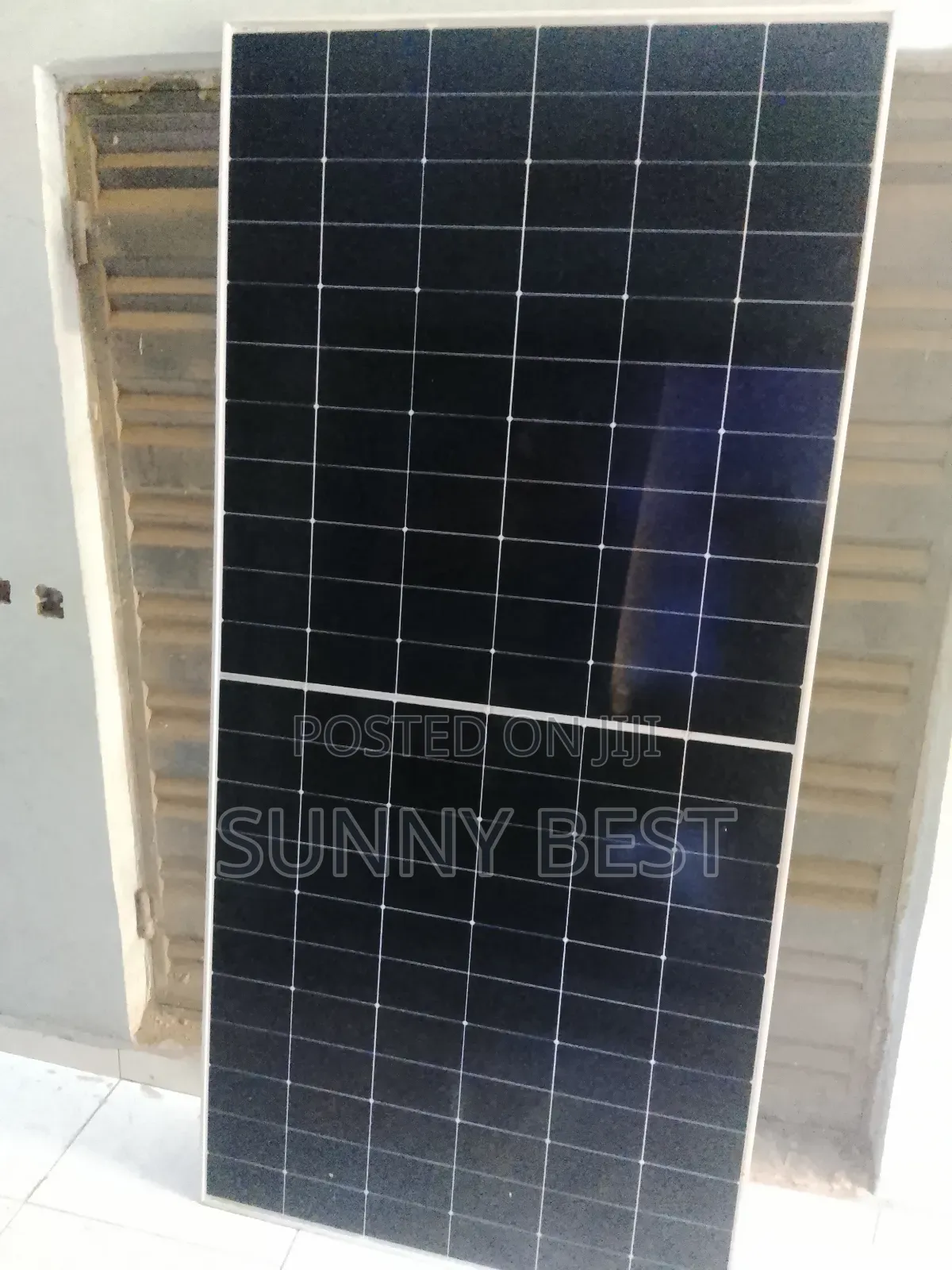 Longi Solar Panel 700w