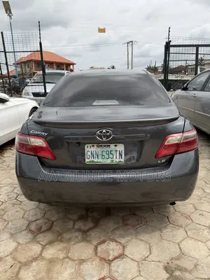 Toyota Camry 2009 Gray