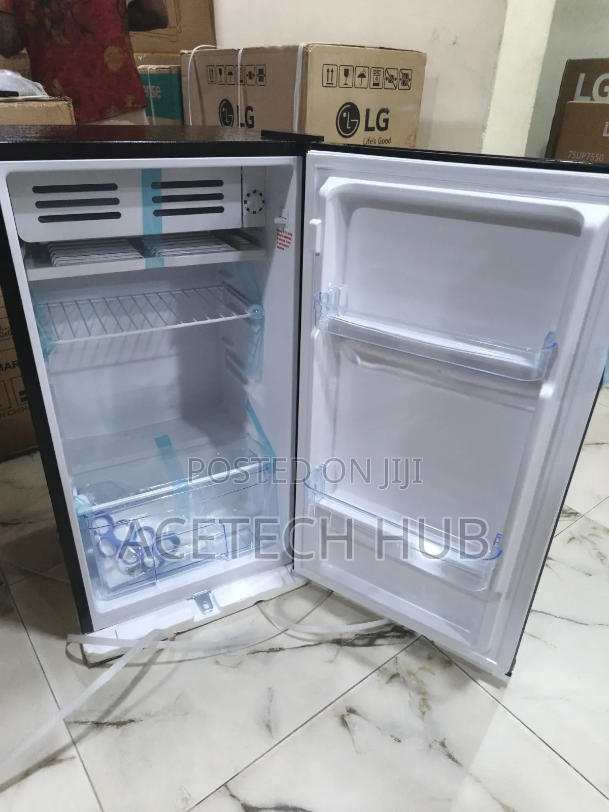 Compact and Powerful Royal Refrigerator