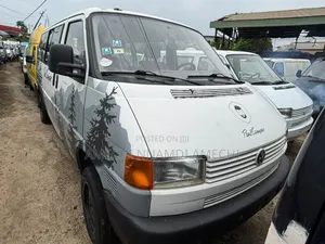 Volkswagen Transporter 2005 White