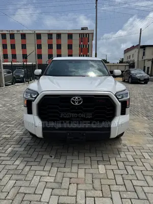 Toyota Tundra SR5 Double Cab 6.5' Bed 2023 White