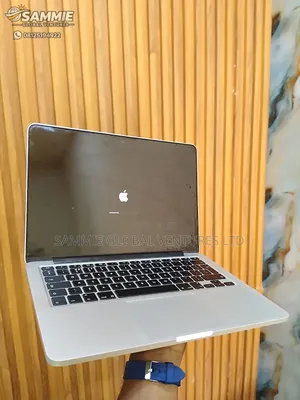 Laptop Apple MacBook Pro 2015 4GB Intel Core i5 SSD 256GB