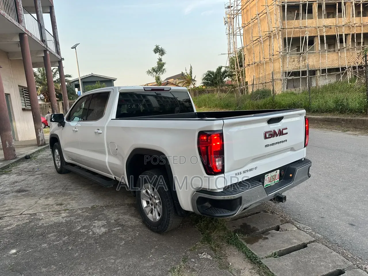 GMC Sierra 2020 White